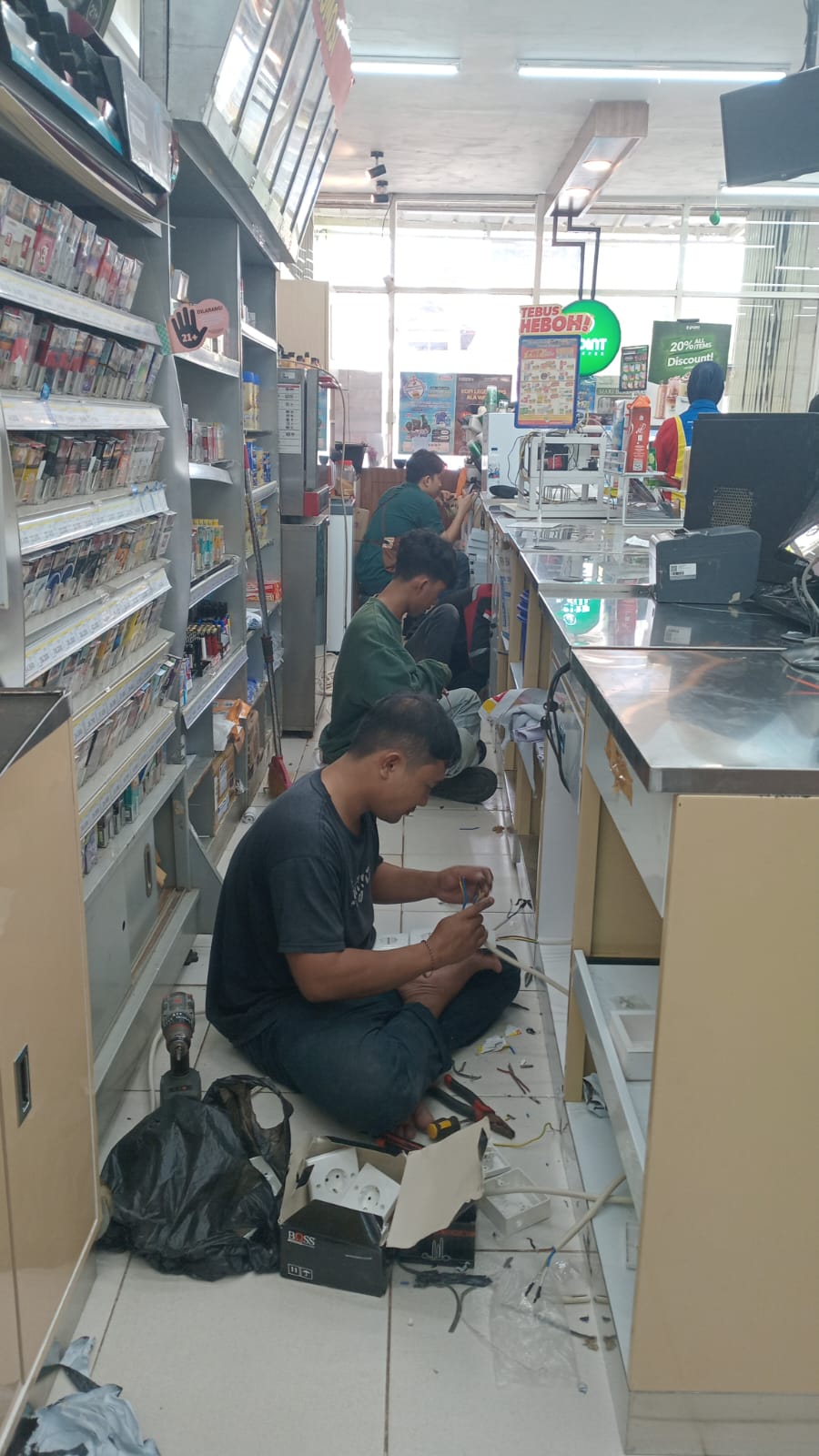Instalasi Listrik Indomaret