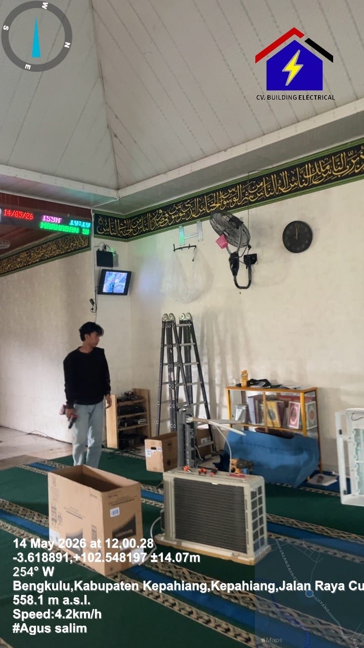Pemasangan AC Di Masjid Plangkian
